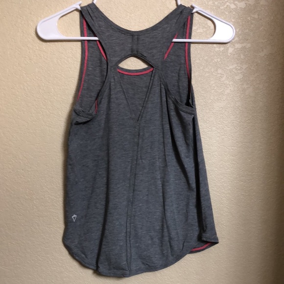 Ivivva size 10 tank - Picture 2 of 4